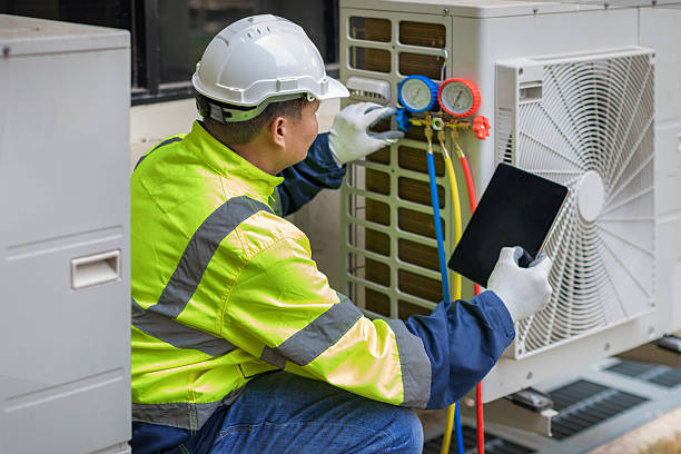 Professional Ductwork Repair technician working in Galena, IL